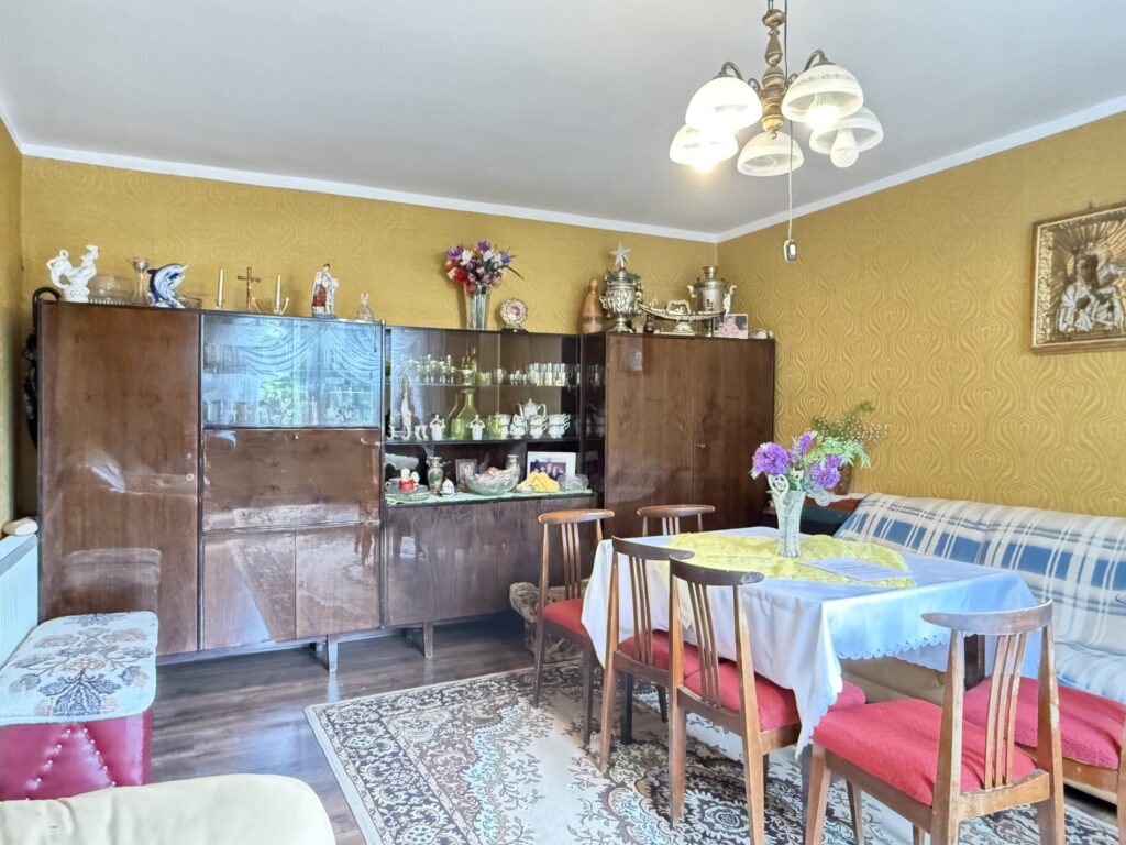 Bezczynszowe mieszkanie w okazyjnej cenie- pełne wyposażenie, pom. gospodarcze, Lipiany.
