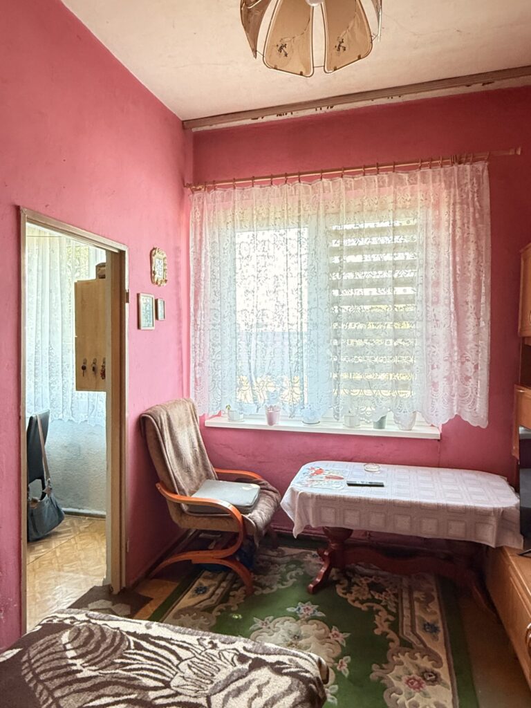 Bezczynszowe mieszkanie w bardzo okazyjnej cenie-59 tyś. Jesionowo.