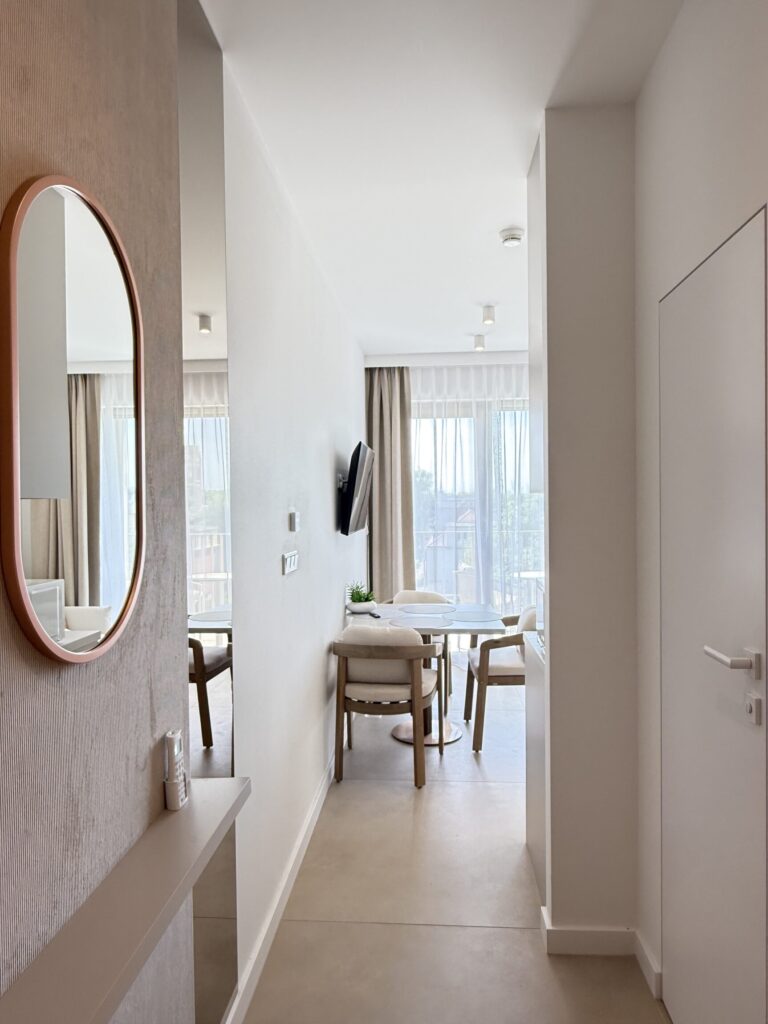 LUKSUSOWY APARTAMENT DWUPOZIOMOWY W PRESTIŻOWEJ INWESTYCJI GREENERI PARK – ŚWINOUJŚCIE (Z MIEJSCEM GARAŻOWYM).