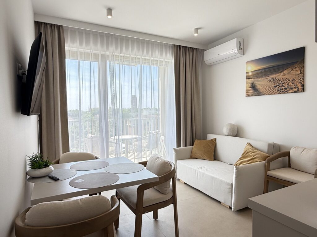 LUKSUSOWY APARTAMENT DWUPOZIOMOWY W PRESTIŻOWEJ INWESTYCJI GREENERI PARK – ŚWINOUJŚCIE (Z MIEJSCEM GARAŻOWYM).